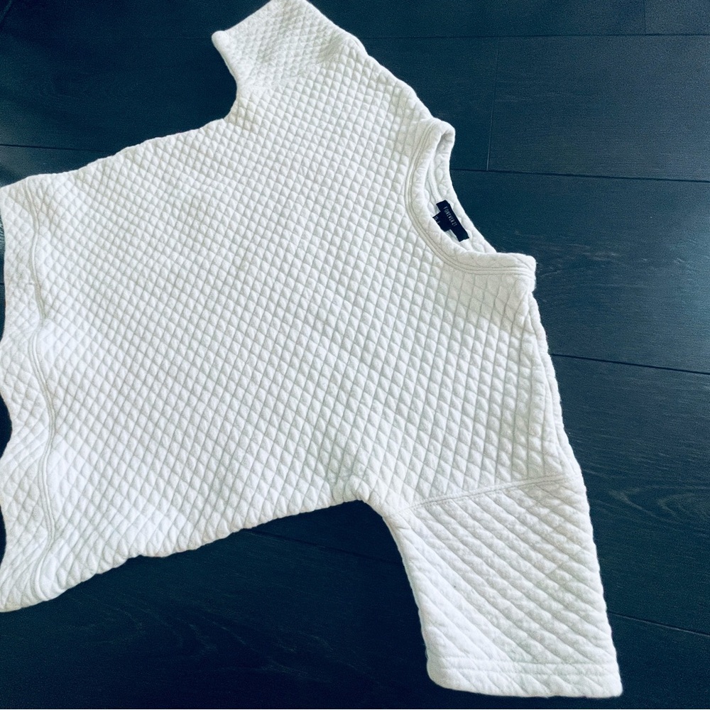 F21 Boxy Quilt Embroidered White Cloud T-shirt Top
